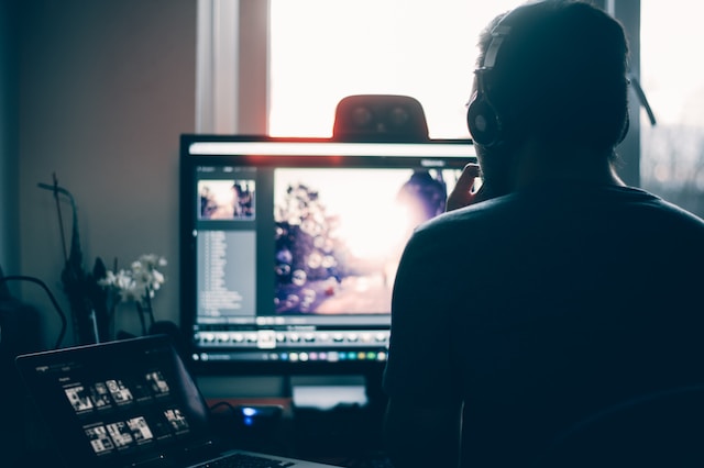  The 4 Best AI Image Creation Tools