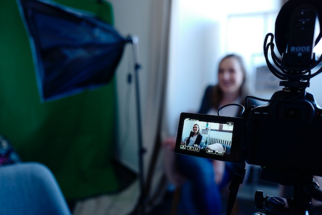 Benefits of Transcribing Video to Text