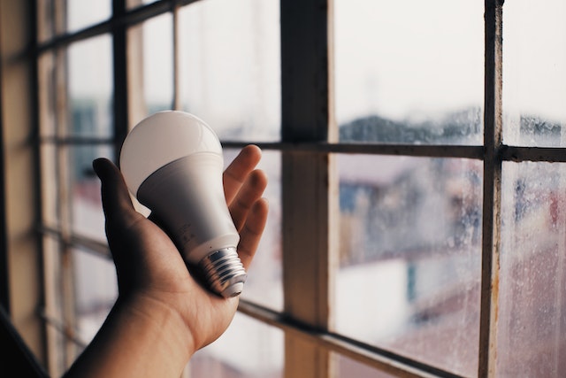 Expert Tips for Cutting Down Your Electricity Bill With Power Plans