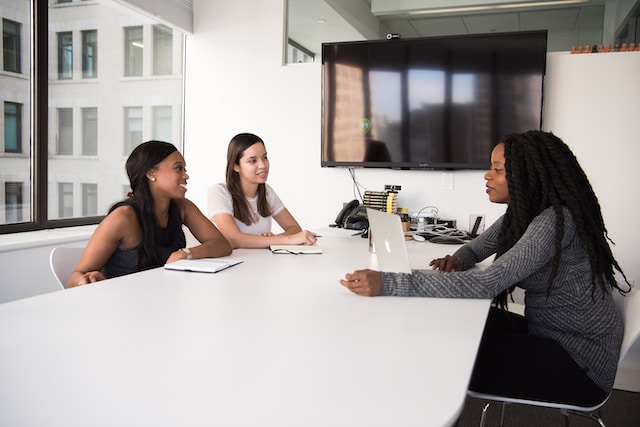 Don't Make These Top 5 HR Mistakes When Running Your Small Business