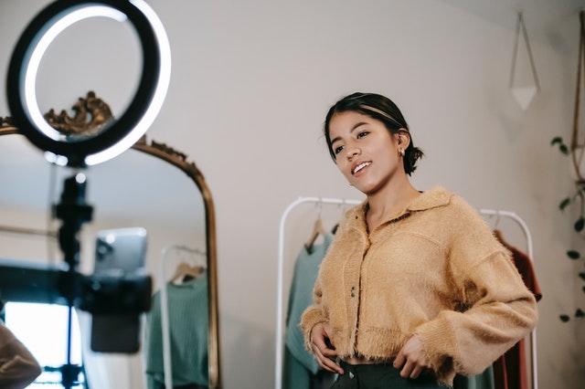 local business can hire influencers