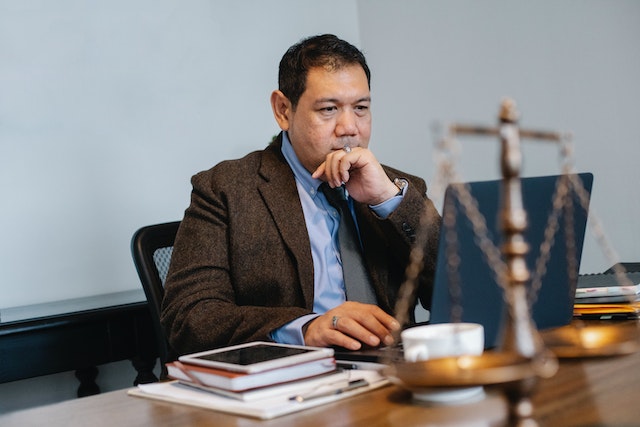 8 Reasons You May Need to See a Mesothelioma Lawyer