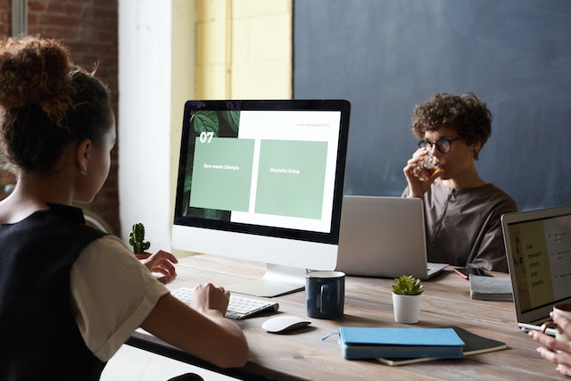 The Top Commercial Modern Office Desk Trends