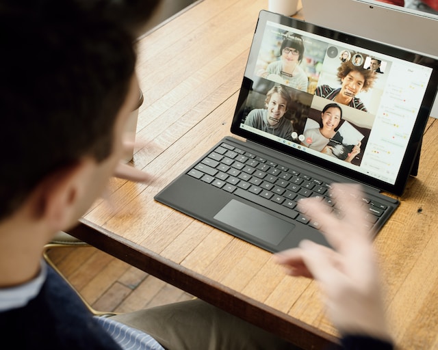 How to Communicate Effectively in Video Meetings